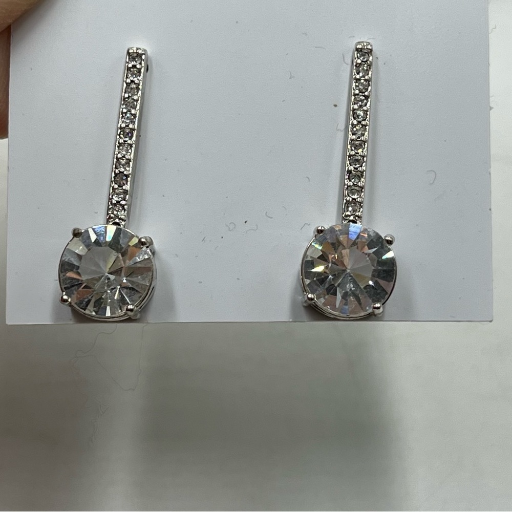 Kate Spade New York Faceted
Clink of Ice Linear Silver Plated‎ Drop Earrings New - Picture 4 of 12